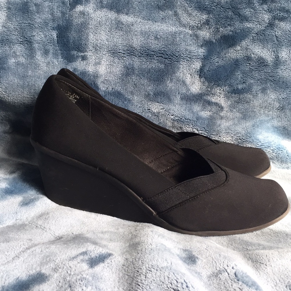 Mootsies Tootsies Wedges